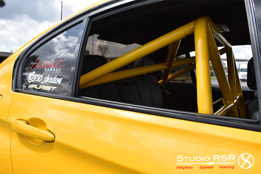 StudioRSR BMW F30 Full 6-point Roll cage / Roll bar