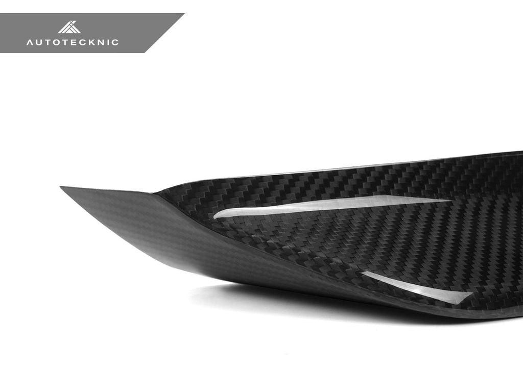 AutoTecknic Dry Carbon Corsa Bumper Trim - F80 M3 | F82/ F83 M4