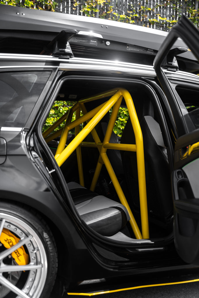 StudioRSR A4 Wagon 4-Point roll cage / roll bar