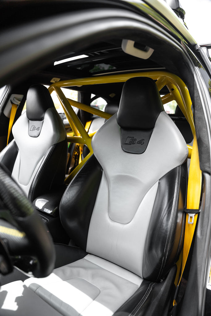StudioRSR A4 Wagon 4-Point roll cage / roll bar