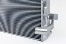 Load image into Gallery viewer, CSF #7340 Jeep Wrangler (JL) &amp; Gladiator (JT) Heavy-Duty All-Aluminum Radiator