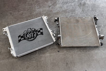 Load image into Gallery viewer, CSF #7340 Jeep Wrangler (JL) &amp; Gladiator (JT) Heavy-Duty All-Aluminum Radiator