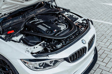 Load image into Gallery viewer, CSF #8082 F8X M3 / M4 / M2 Comp Top Mount Charge-Air-Cooler - Crinkle Black Finish