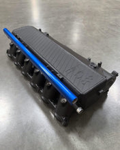 Load image into Gallery viewer, CSF #8200C A90 Supra / BMW B58 Charge-Air Cooler Manifold - Custom Finish custom finish - Thermal Black with Candy Red Fuel Rail