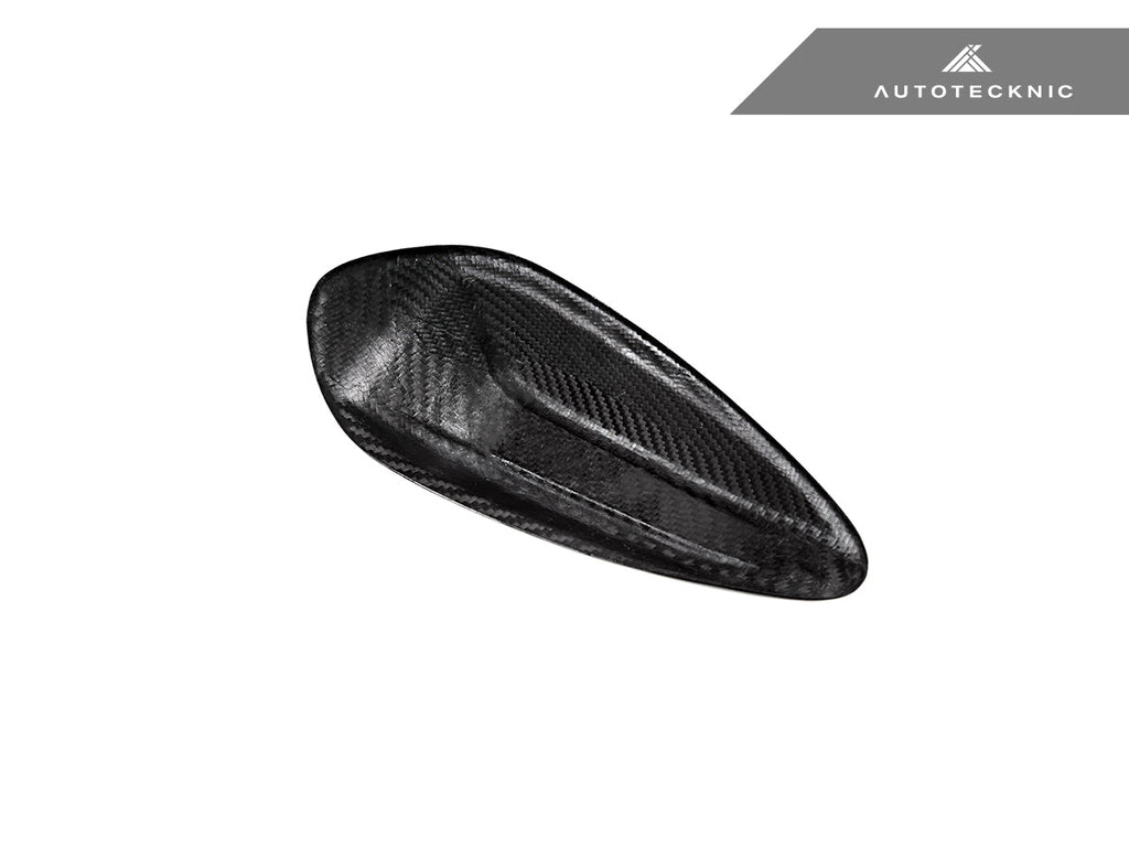 AutoTecknic Dry Carbon Roof Antenna Cover - G22 4-Series LCI