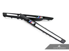 Load image into Gallery viewer, AutoTecknic Replacement Stealth Black Fender Gills - E71 X6M