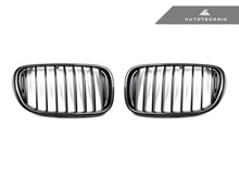 Load image into Gallery viewer, AutoTecknic Carbon Fiber Front Grille Set - G11/ G12 7-Series Pre-LCI 16-19