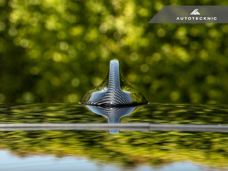 AutoTecknic Dry Carbon Roof Antenna Cover - G31 5-Series Touring | G32 6-Series GT