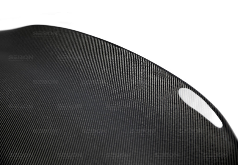 Seibon 03-07 Mitsubishi Lancer Evo 8 & 9 CSL-Style Carbon Seibon 03-07 Mitsubishi Lancer Evo 8 & 9 CSL-Style Carbon