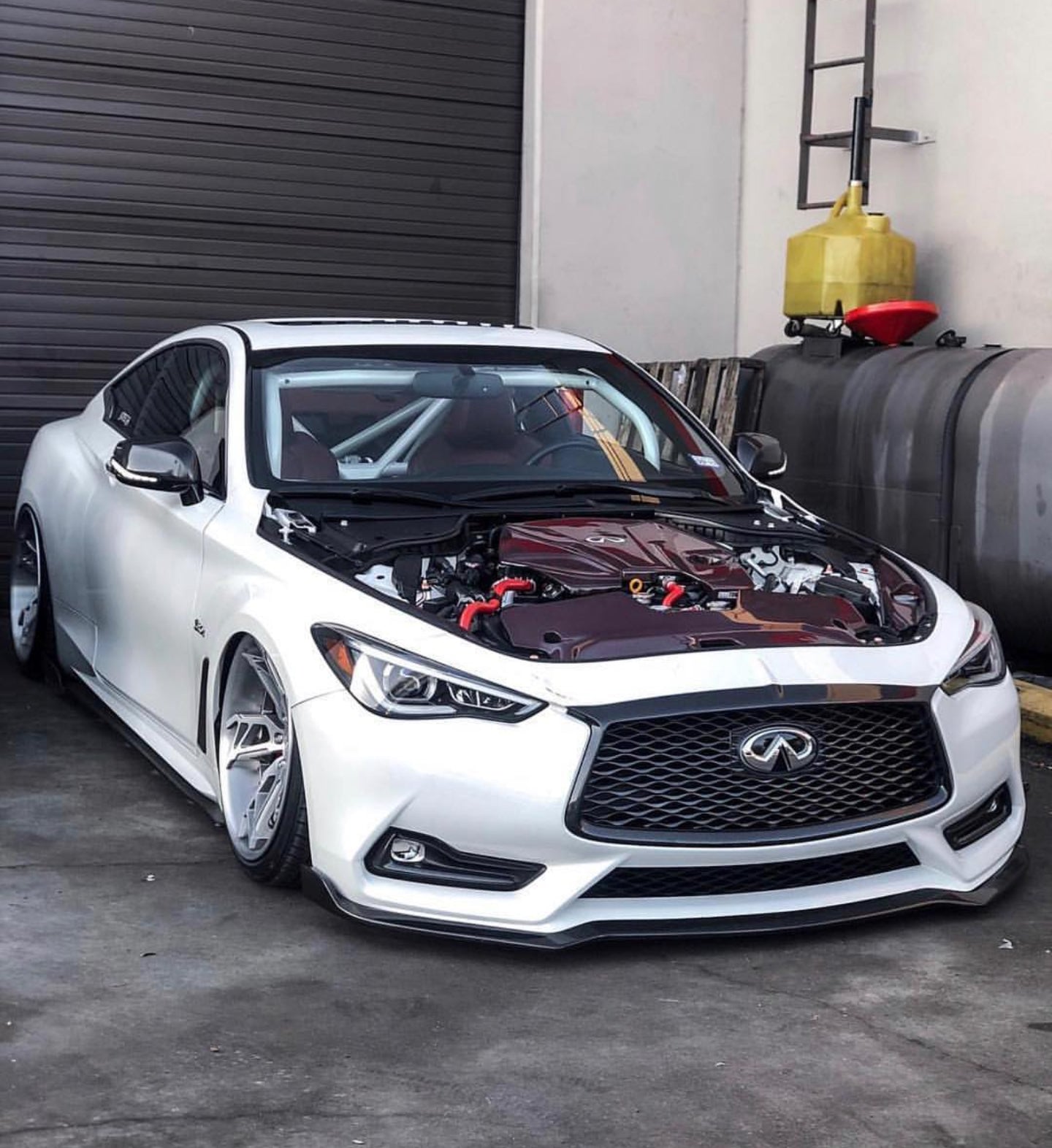 StudioRSR Infiniti Q60 6-Point Roll cage / Roll bar