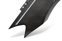 Load image into Gallery viewer, Seibon 2012+ Volkswagen Golf MK7 OE-Style Carbon Fiber Fenders (pair)
